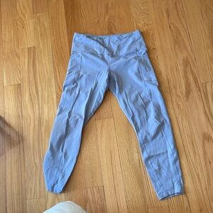 Yogalicious periwinkle leggings, size medium